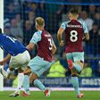 Everton blitz Burnley to move joint top of Premier League