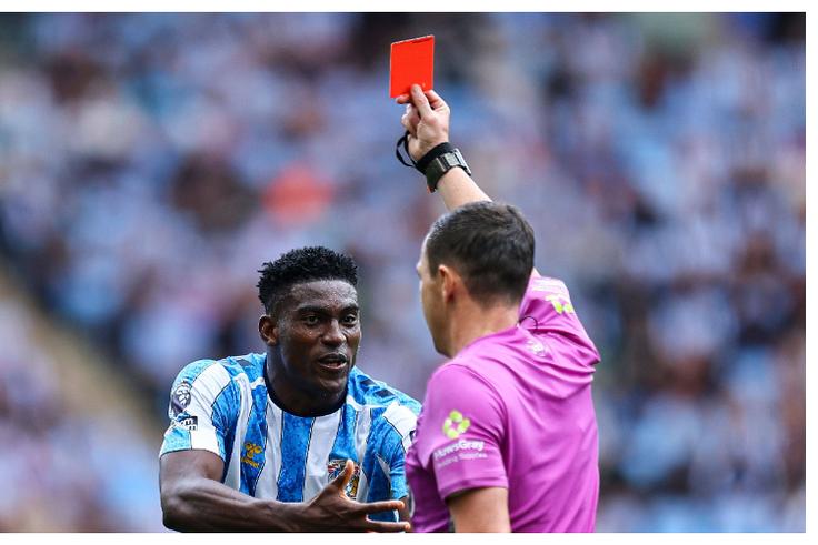 Man United legend defends Awoniyi after receiving a red card