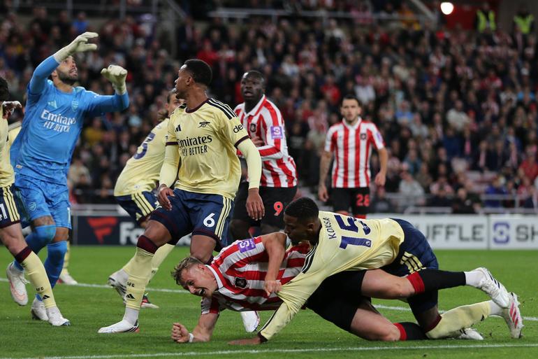 Konsa's foul leading to the penalty call || Imago