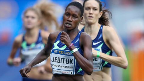 Watch as Kenya's Jebitok mistakenly stops a few meters to finishline but ends up winning [VIDEO]