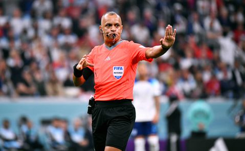 FIFA retains heavily criticised referee for the final week of the World Cup