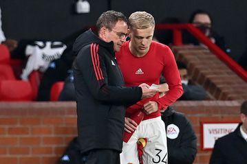 Rangnick wants to keep Henderson and Van de Beek at Man Utd