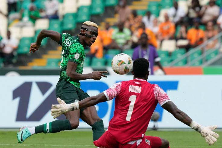 According to Nigerian football fans, despite scoring Osimhen is a "fraud', fails to show why he is the CAF Player of the Year. Credit- X/RFI