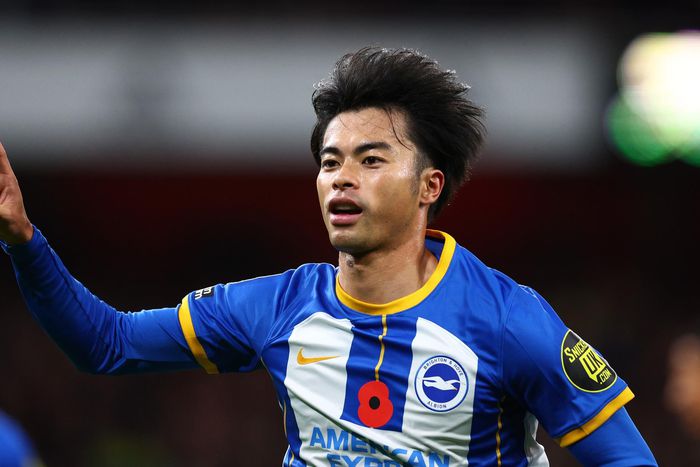Brighton are set to offer winger Kaoru Mitoma a new long-term contract