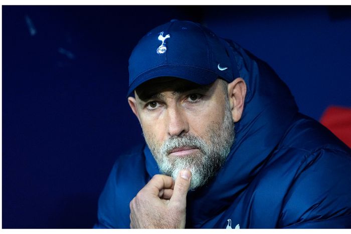 Tottenham manager reveals what he told his team after struggling season