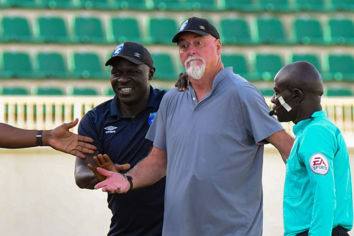 AFC Leopards coach Patrick Aussems (C)