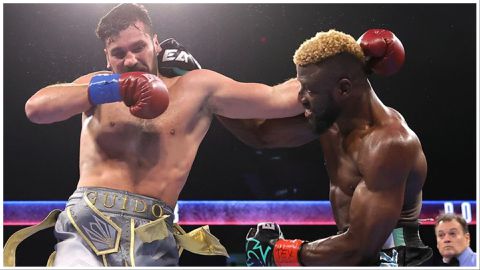 Efe Ajagba: Nigerian boxer gets split decision win against Guido Vianello