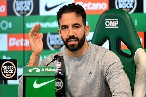 Manchester United Manager Ruben Amorim Recalls the 2010 World Cup in South Africa