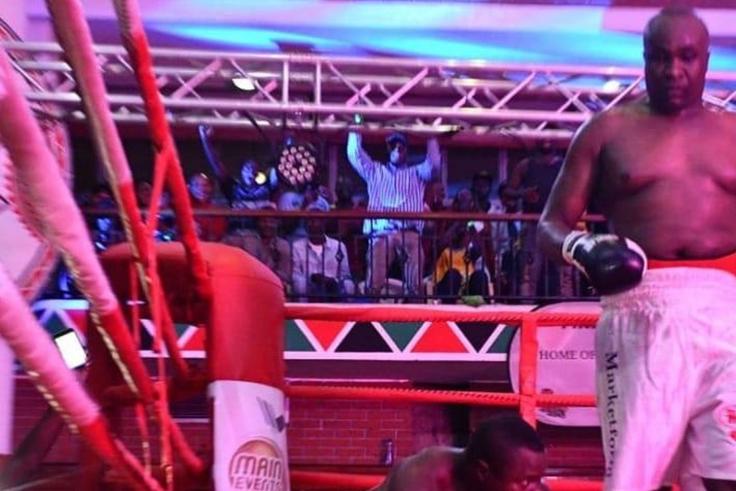 Heavyweight champion Okolla floors Congolese fighter