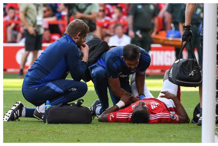 Super Falcons star offers prayers of recovery to Awoniyi