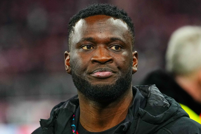 "Give up you sef don try" – Leverkusen bench-warmer Boniface motivates his followers with brutal advice