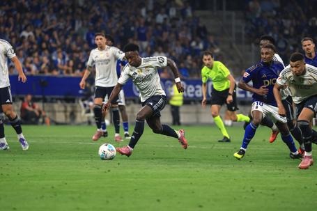 Real Madrid vs Real Oviedo in La Liga action