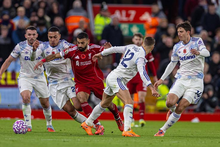 Aston Villa vs Liverpool in Premier League action