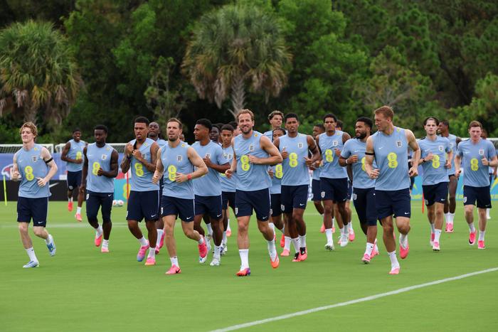 England players training || imago