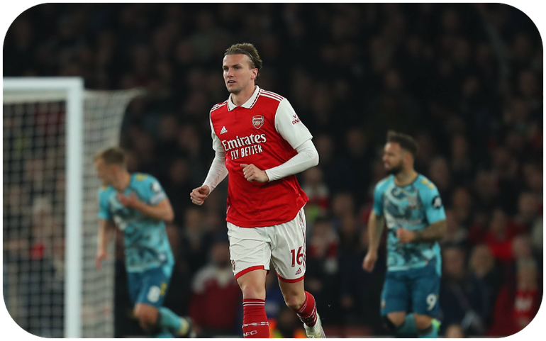 Arsenal receive offer for Rob Holding