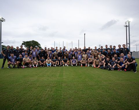 Argentina captain Lionel Messi poses with teammates as they send a warning to Colombia ahead of the 2024 Copa America final.