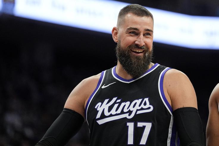 Linas Kleiza discussed Jonas Valančiūnas and the offers the veteran center has received from the Denver Nuggets and Panathinaikos.