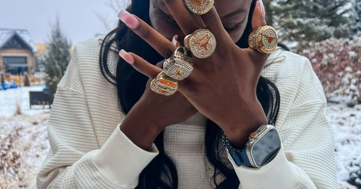 Julien Alfred: Net worth, age, coach, social media influence ...