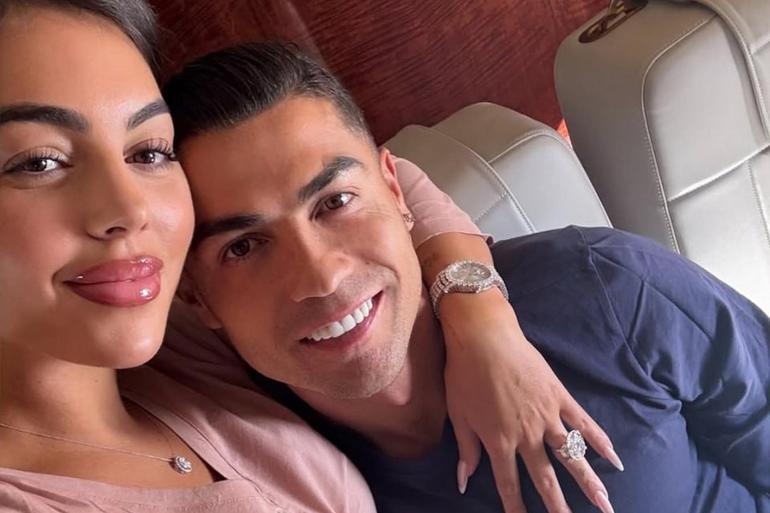Ronaldo and Georgina tie the knot || X