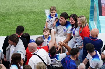 Harry Maguire's mother fires back at critics of Manchestrer United star