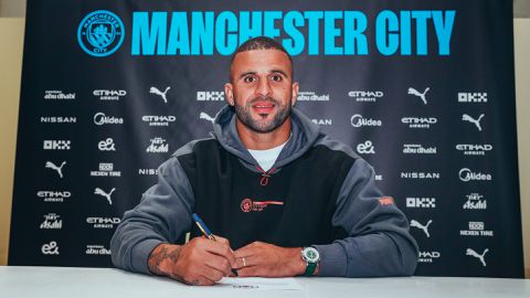 Kyle Walker signs new Manchester City contract after rejecting Bayern Munich