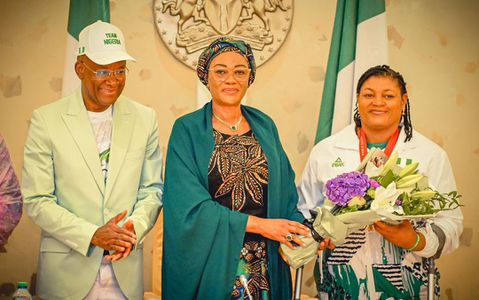 Nigeria's first lady Oluremi Tinubu gifts Paralympian gold medalist 32 million naira