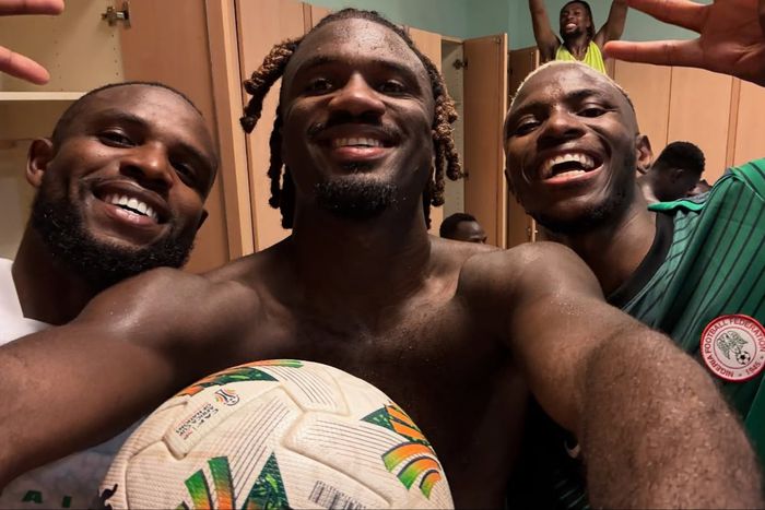 Victor Osimhen celebrates hat trick for the Super Eagles of Nigeria in a 4-0 win against the Benin Republic with the match ball.