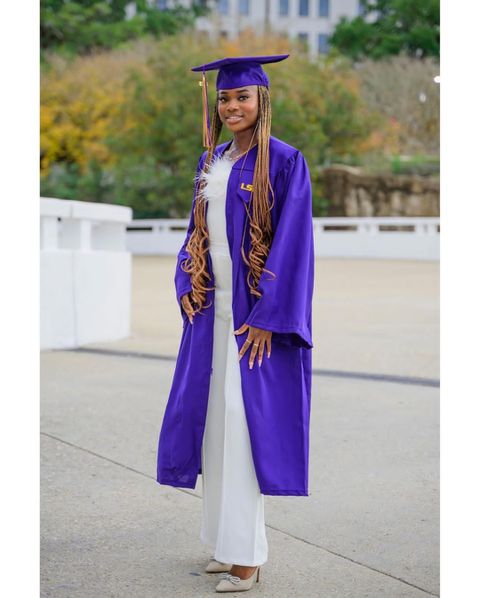 Favour Ofili: Nigeria's 'Star Girl' graduates as a standout student ...