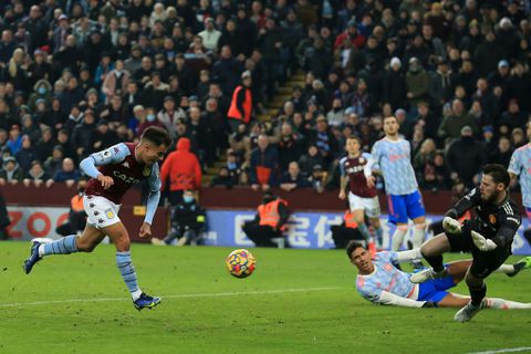 Super-sub Coutinho caps Villa revival to frustrate Man Utd