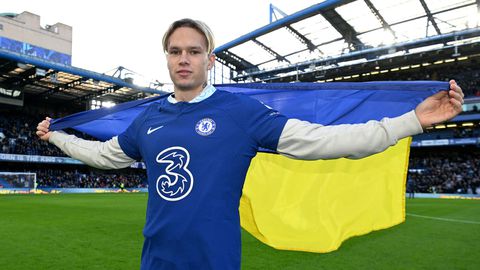 Why Mudryk joined Chelsea ahead of Arsenal