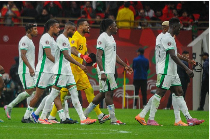 Super Eagles players looking frustrated || Imago