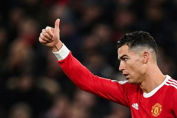 Ronaldo ends barren run as Man Utd climb back into top four