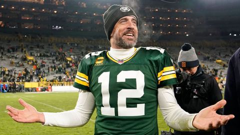 Packers prepared to wait until draft to trade Aaron Rodgers