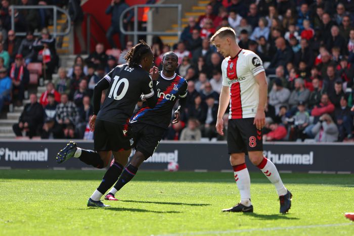 Southampton sinks further in relegation battle