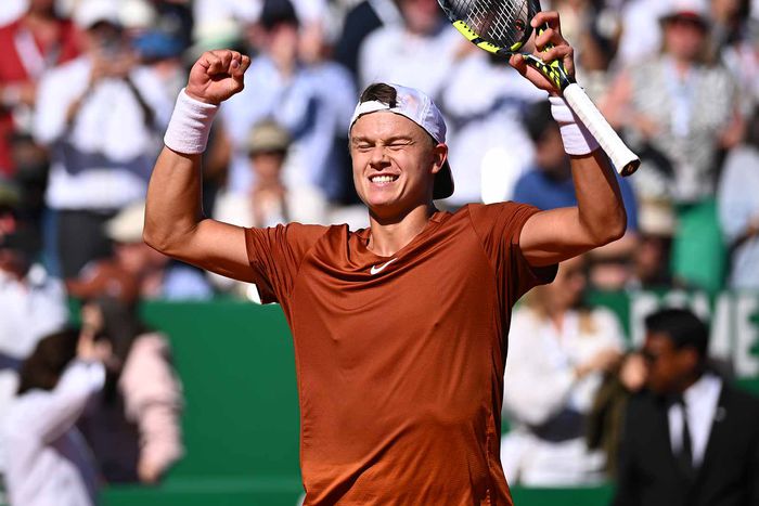 Rune defeats Sinner to reach Monte Carlo final