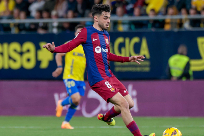 Pedro Gonzalez Pedri of FC Barcelona, Barca pass the ball during the La Liga EA Sports match between Cadiz CF and FC Barcelona  || Image credit: Imago