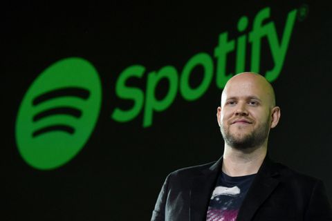 Spotify boss says bid for Arsenal rejected, remains 'interested'