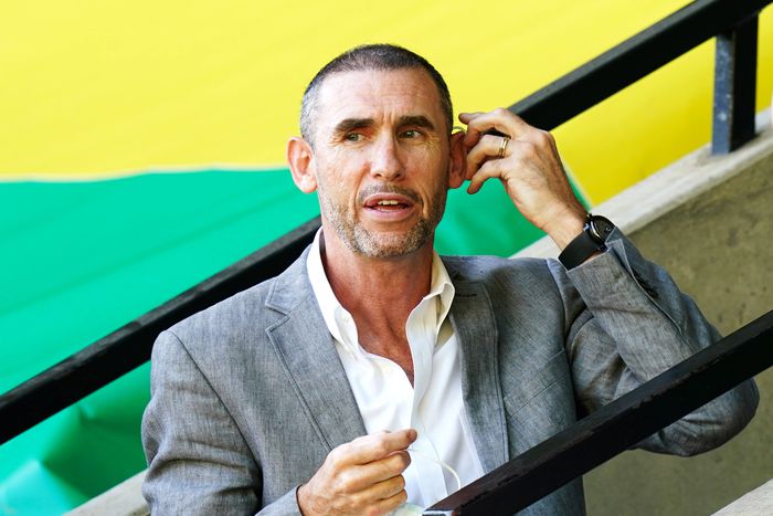 Martin Keown criticises Sky's commentary