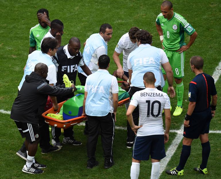 Onazi stretched off against France || imago