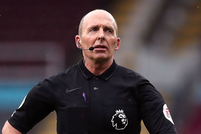 Mike Dean quits Premier League