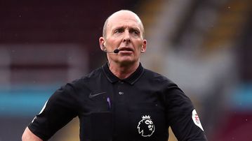 Legendary Premier League referee Mike Dean quits after 28 years