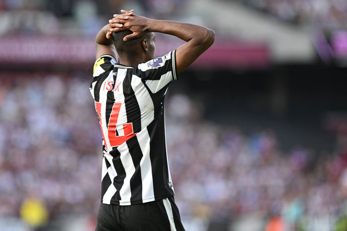 Isak's issues with Newcastle - Photo || Imago