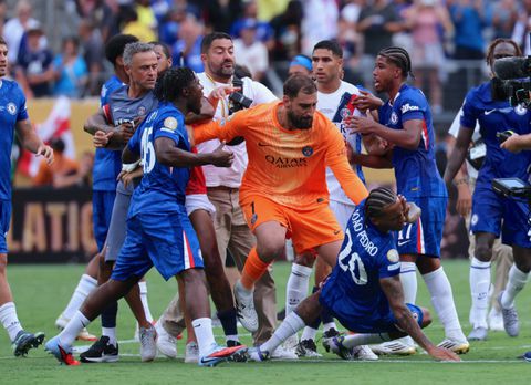 Joao Pedro collappses to the floor after being struck at the end of the match against PSG | Imago