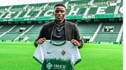 El extremo keniano llega al Elche español con un contrato de dos años