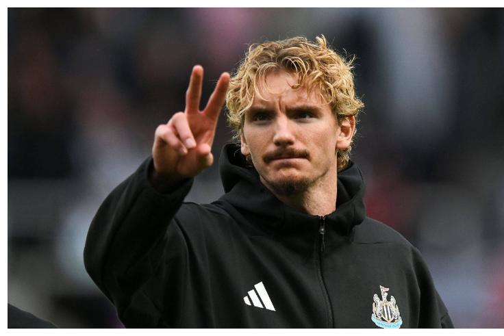 Isak's replacement opens up on how he handles pressure