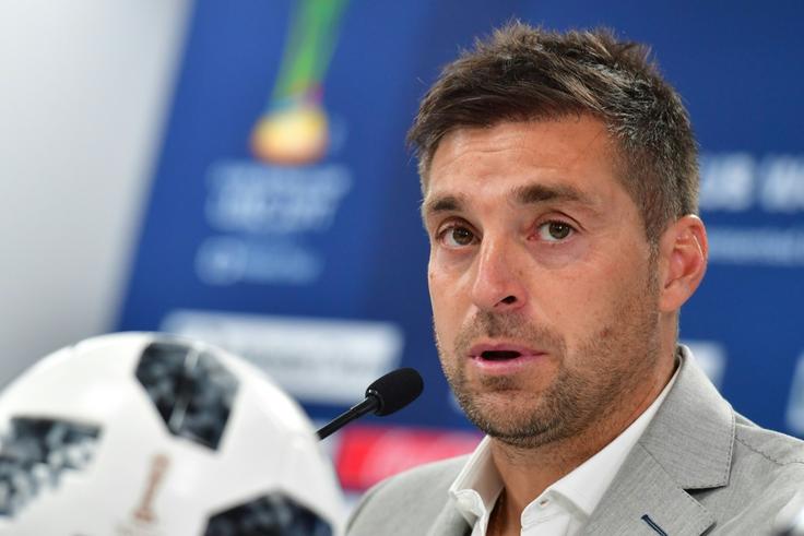 Uruguay name Diego Alonso to replace iconic coach Tabarez
