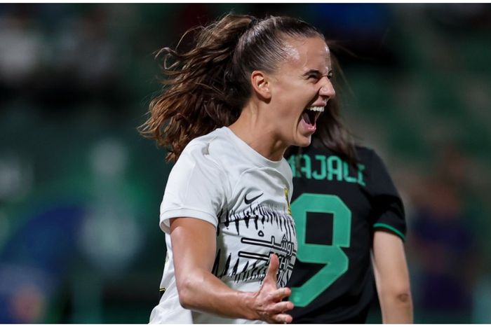 Ashleigh Plumptre has discovered her scoring boots in Saudi Arabia.