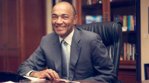 9 Kenyan politicians who share their love for Arsenal with the nation.