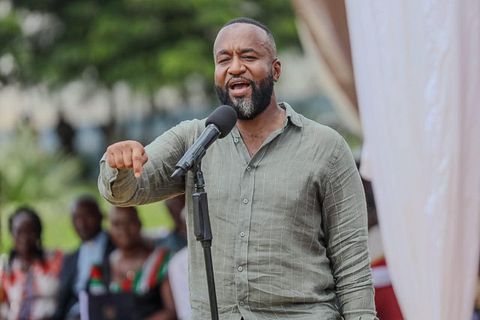 9 Kenyan politicians who share their love for Arsenal with the nation.