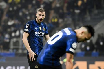 Liverpool see off spirited Inter to put one foot in Champions League quarters